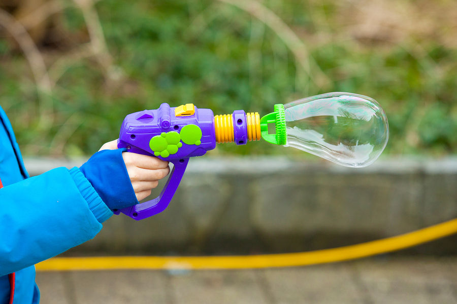 Die Seifen Wasser Bubble Gun - Foto: paul prescott/Bigstock
